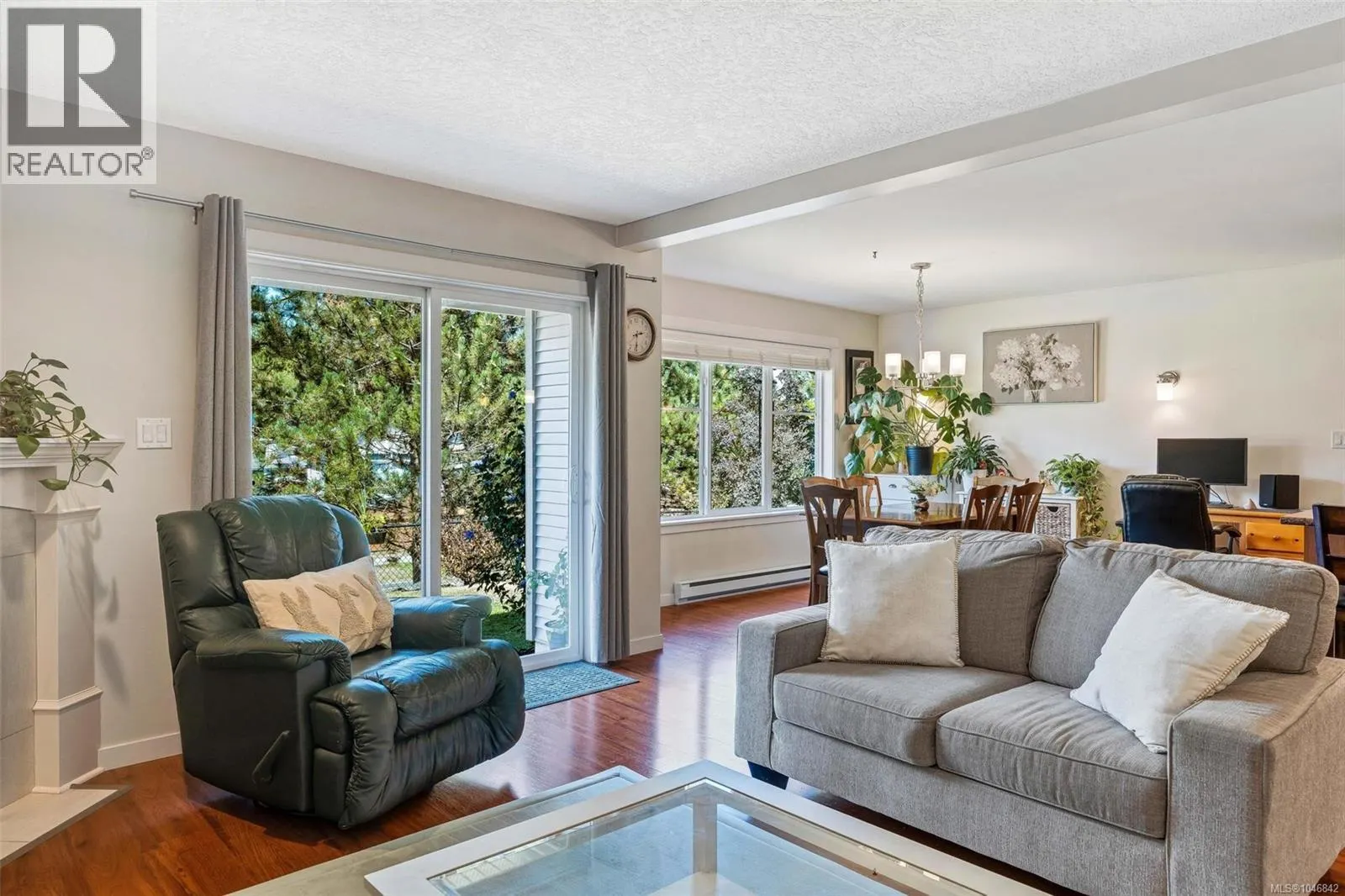 9 6250 Palahi Rd
