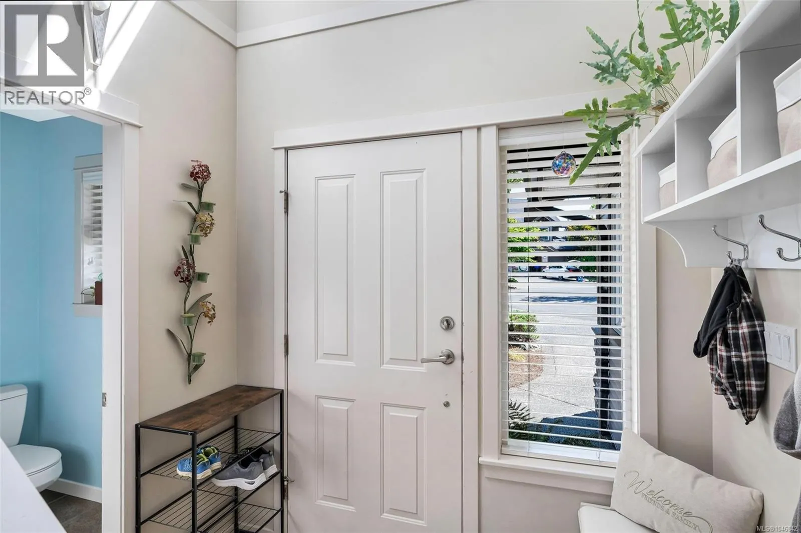 9 6250 Palahi Rd