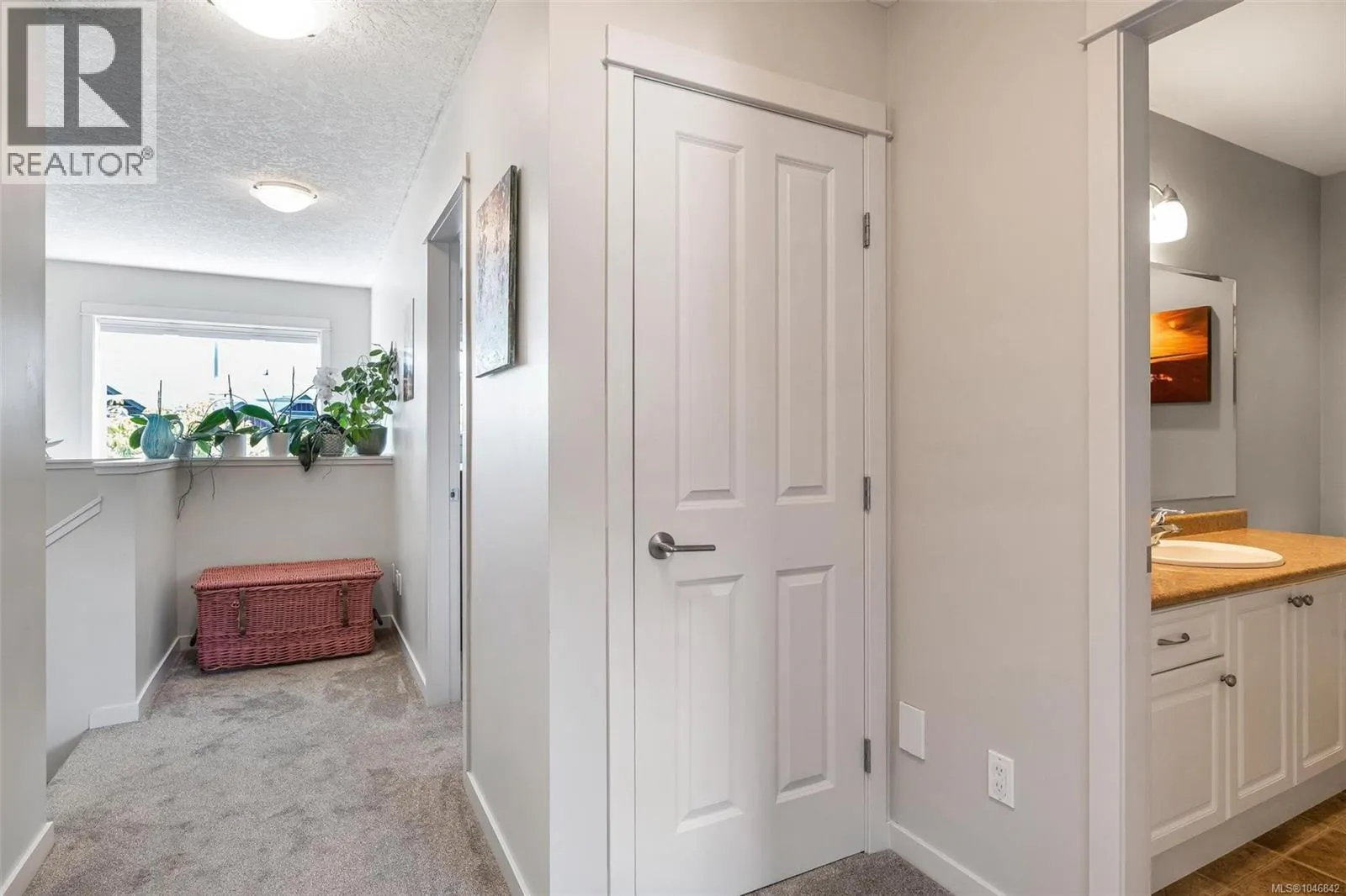 9 6250 Palahi Rd