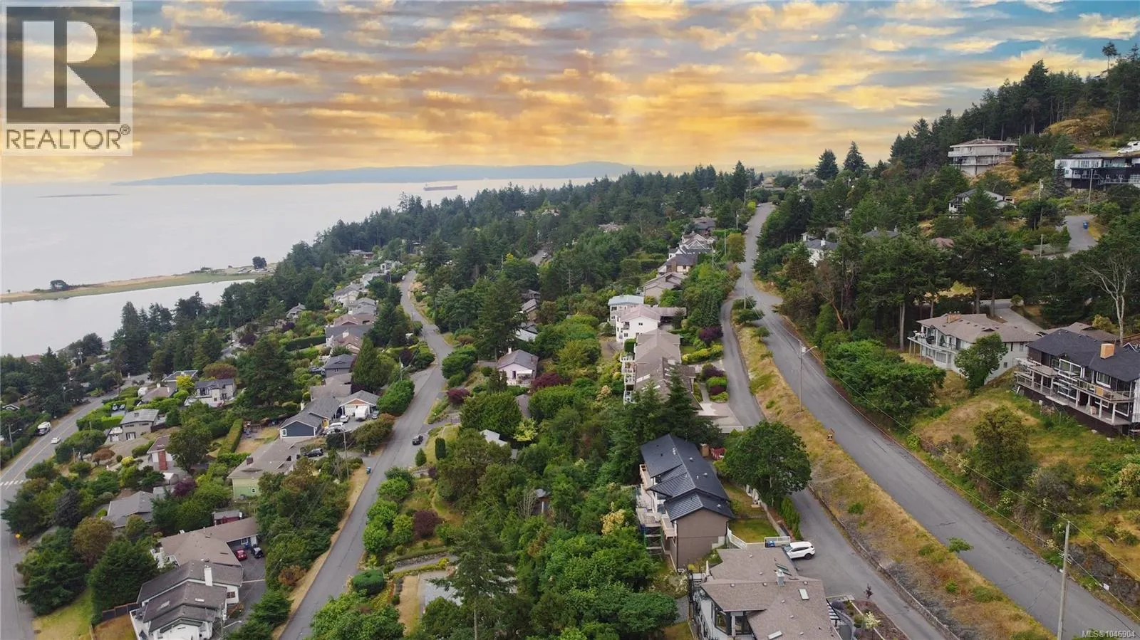 3875 Gulfview Dr