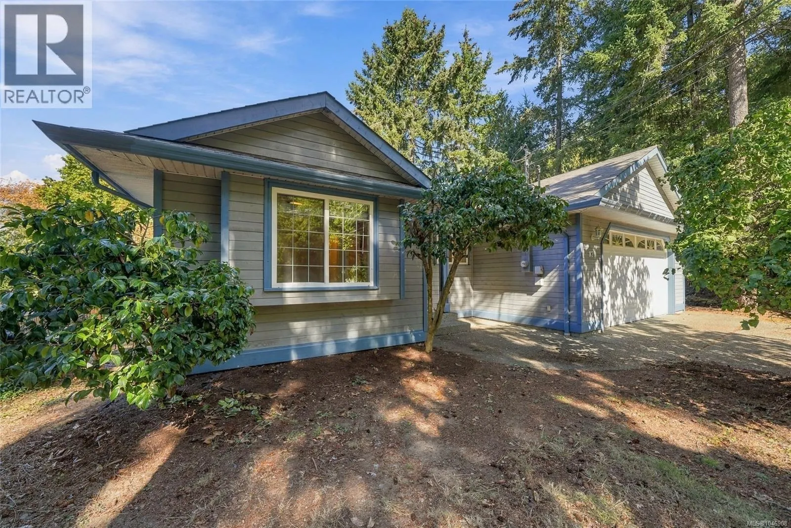 821 Shorewood Dr