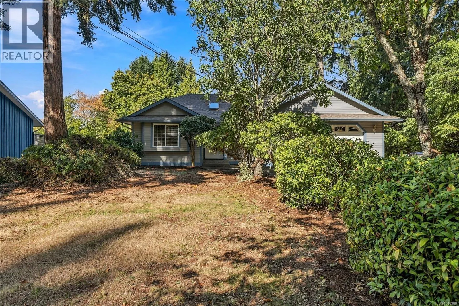 821 Shorewood Dr