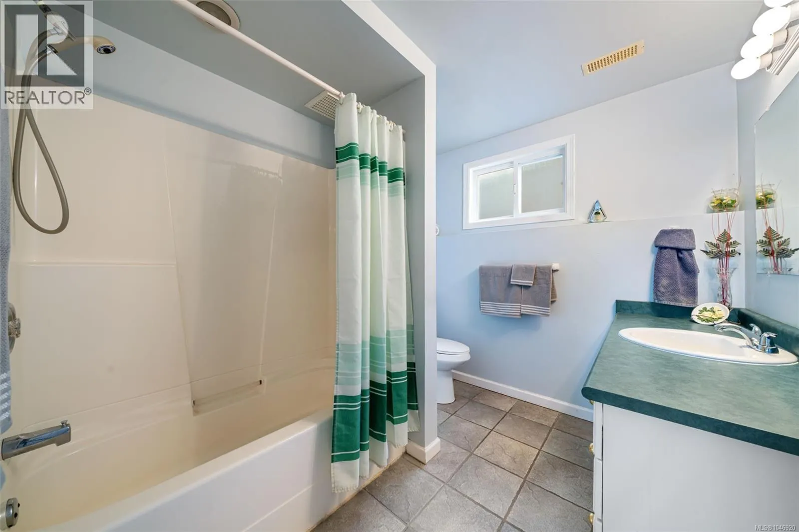 9168 West Saanich Rd