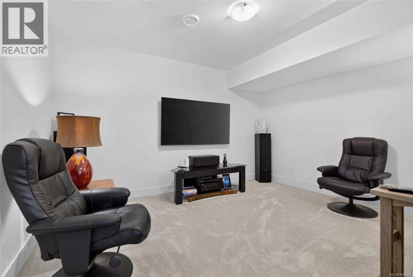 6218 Highwood Dr