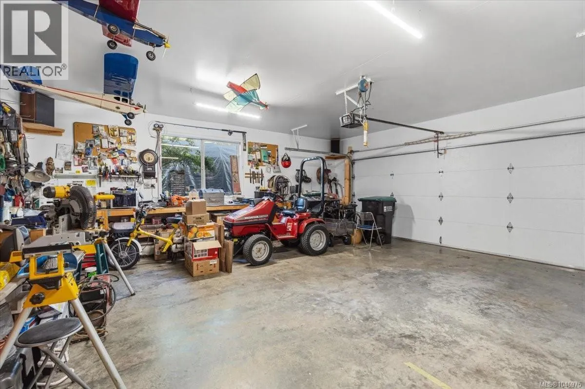 1205 Spider Lake Rd