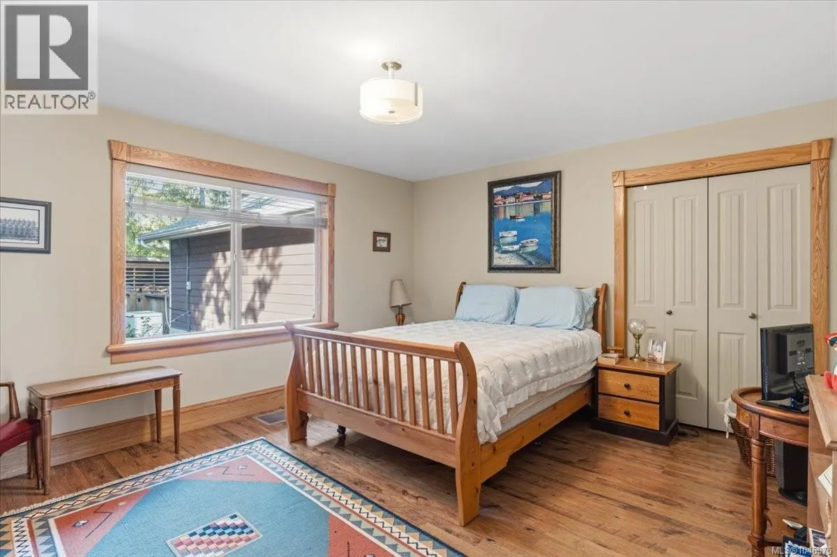 1205 Spider Lake Rd