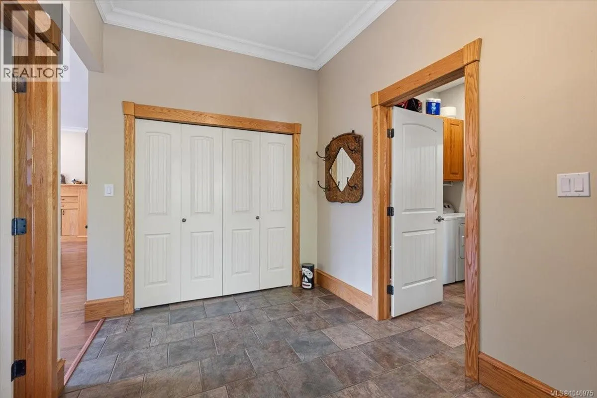 1205 Spider Lake Rd