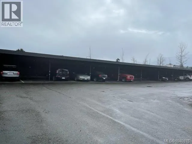 885 Old Esquimalt Rd