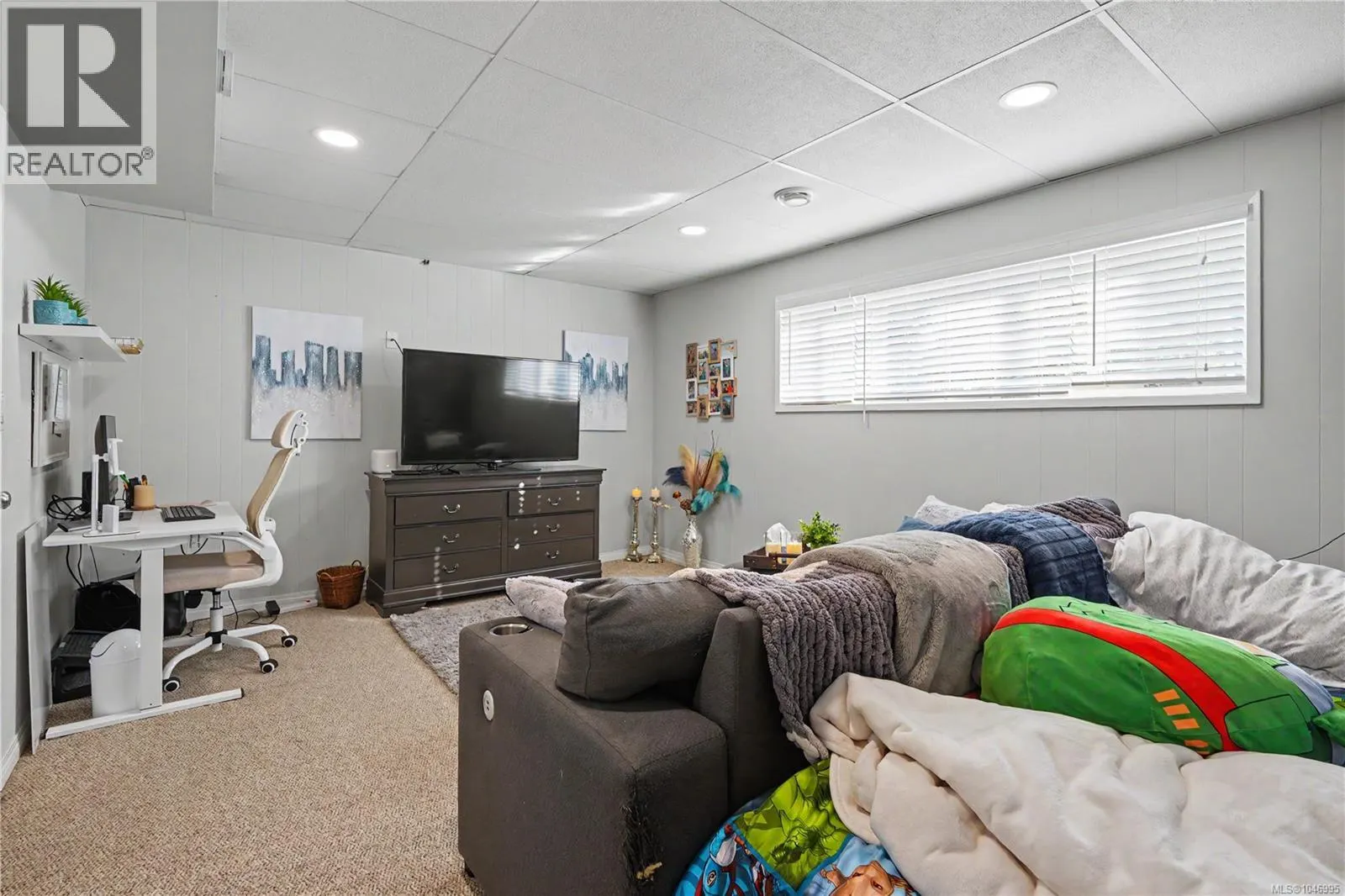 3374 Uplands Dr