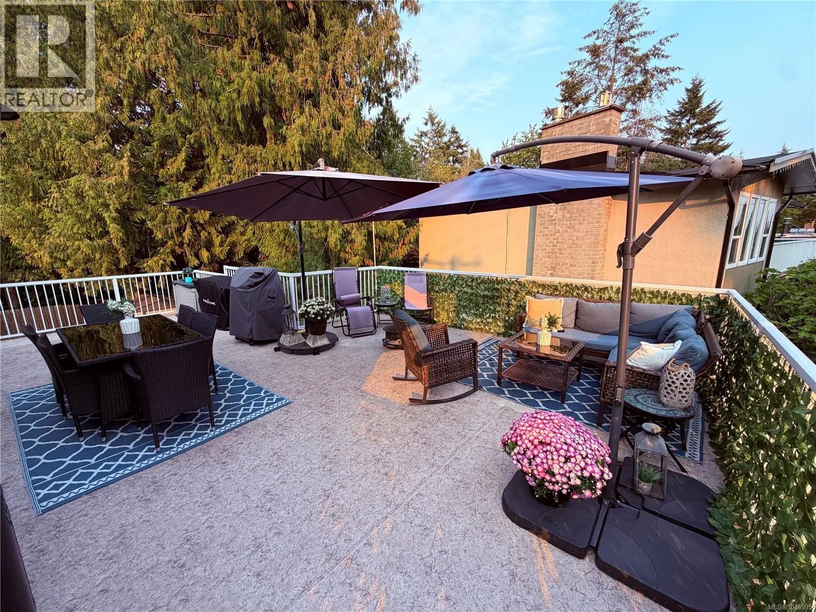 3374 Uplands Dr
