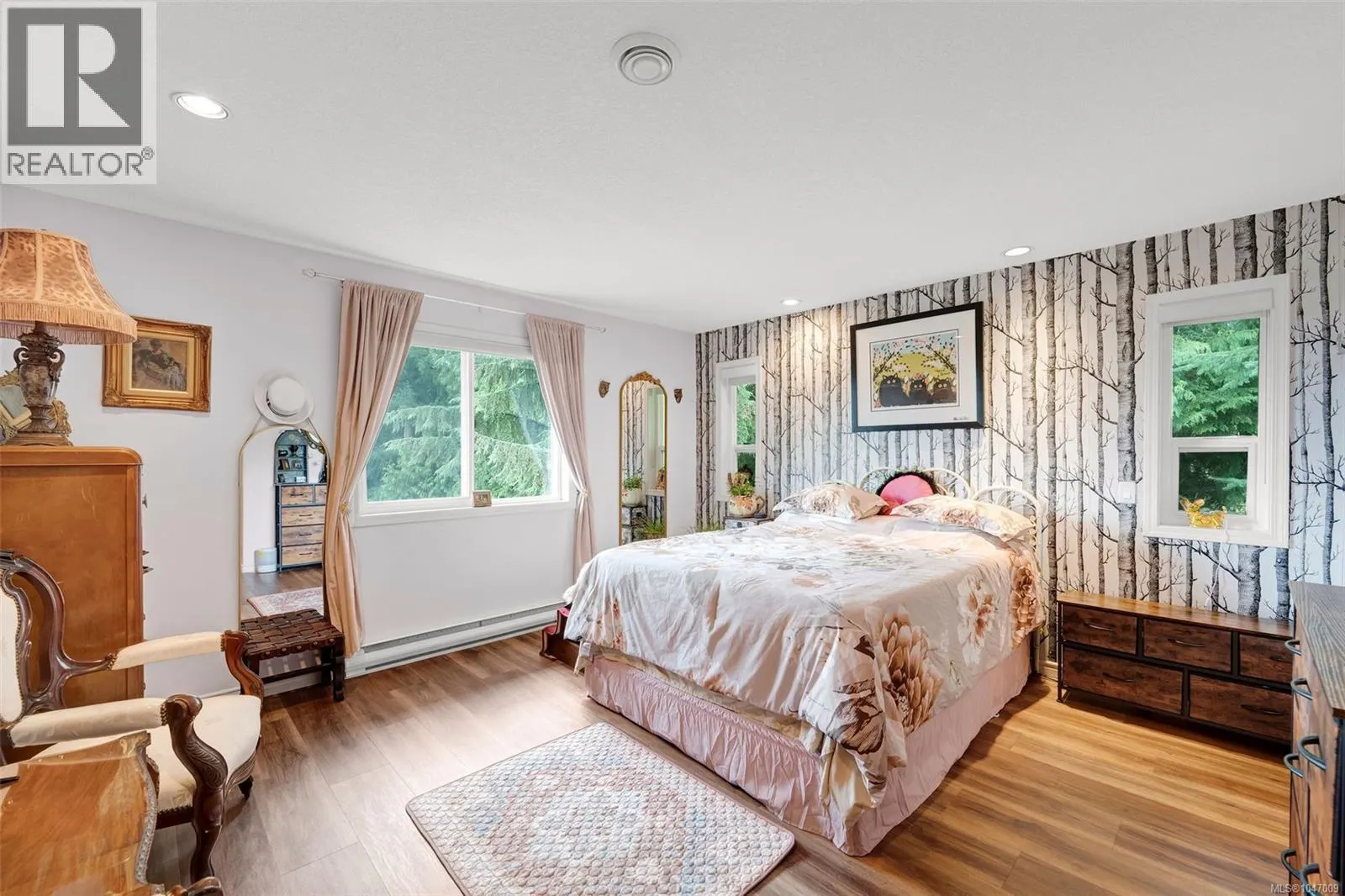 457 Thetis Dr
