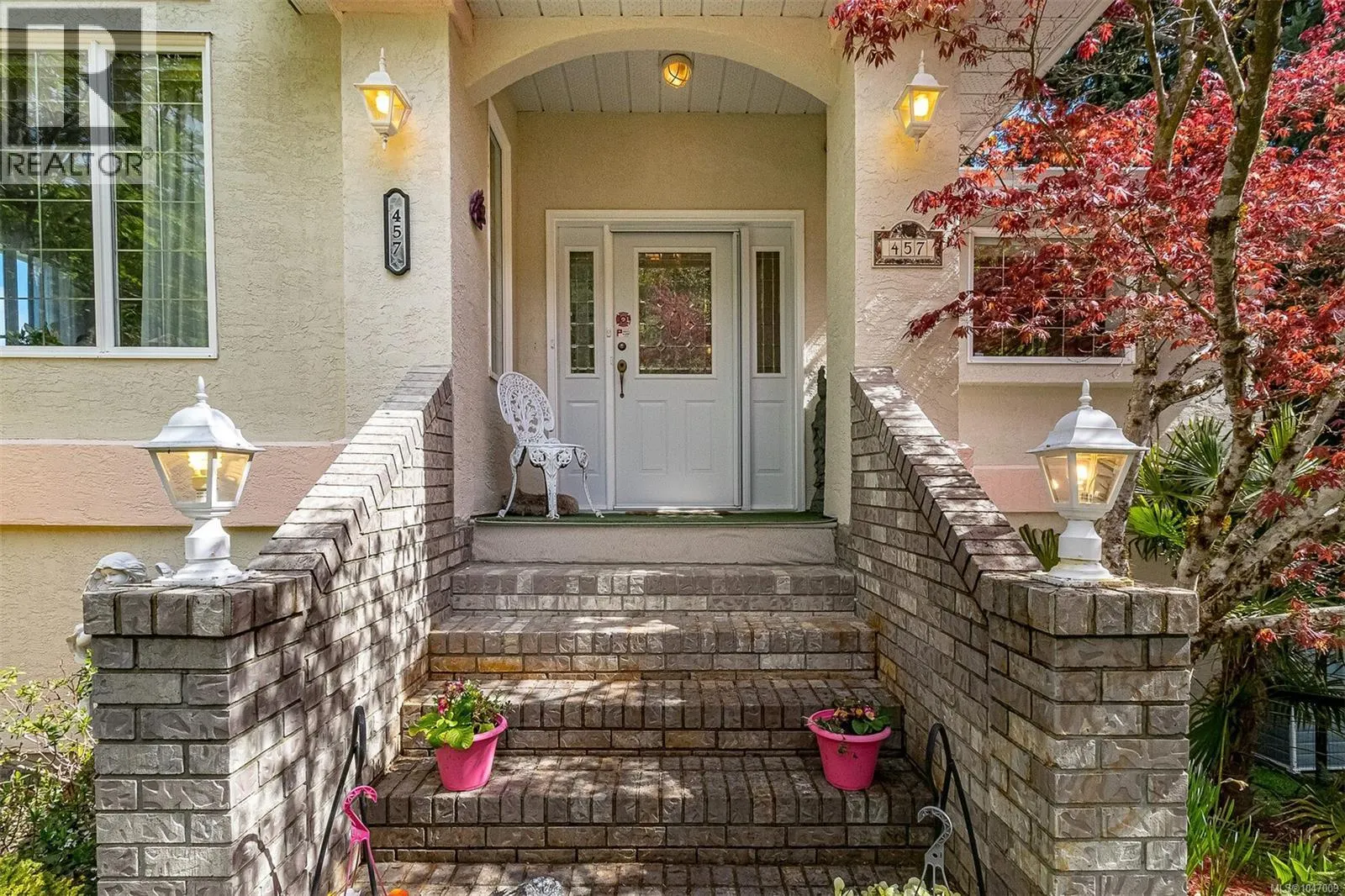457 Thetis Dr