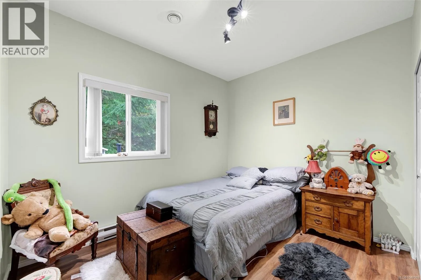 457 Thetis Dr