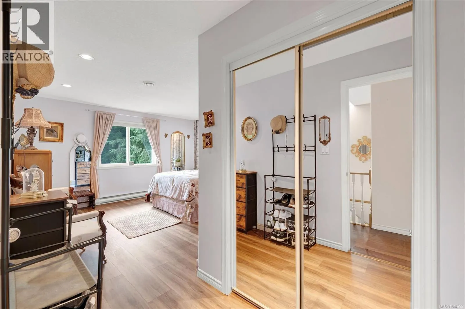 457 Thetis Dr