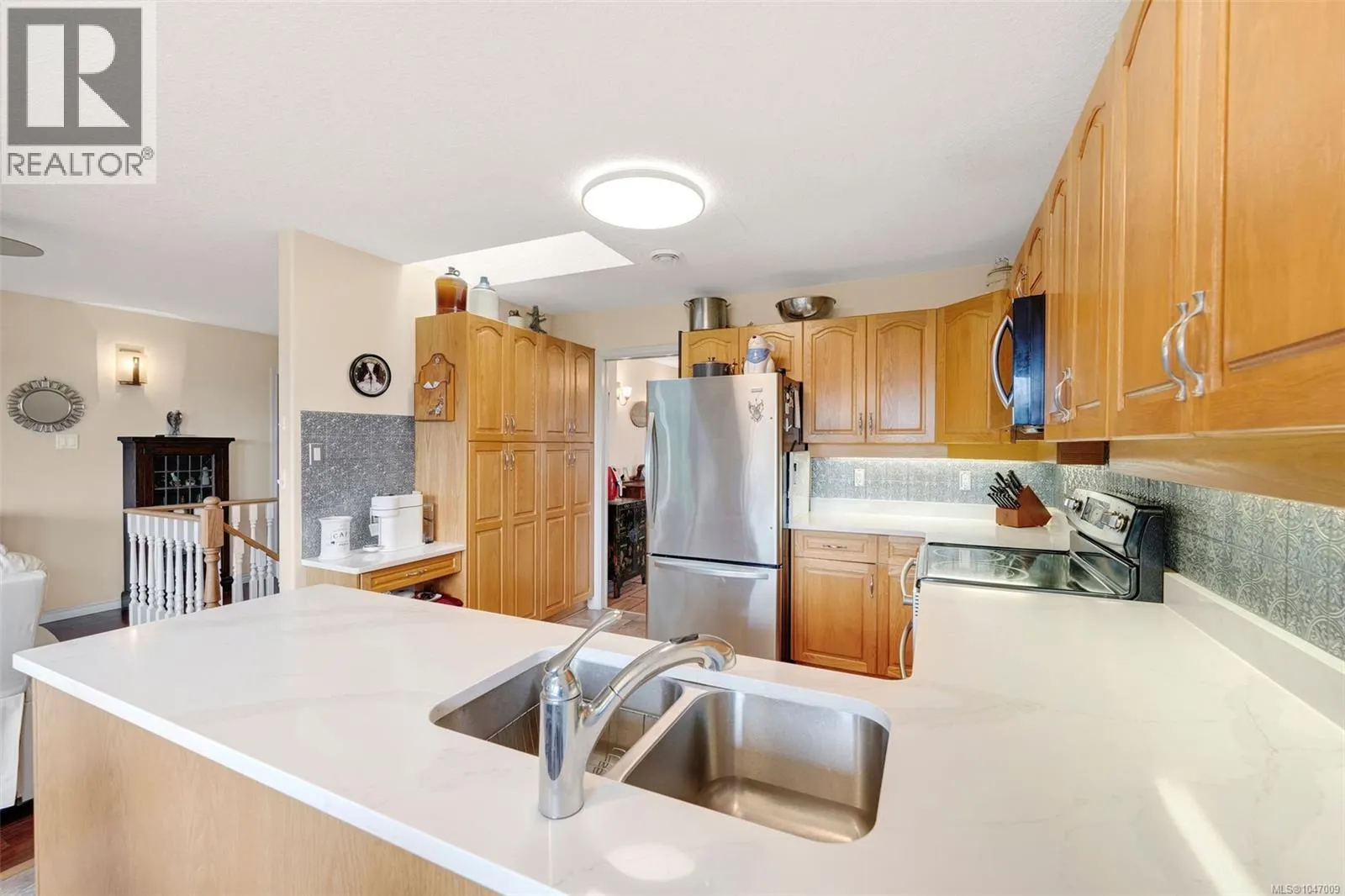 457 Thetis Dr