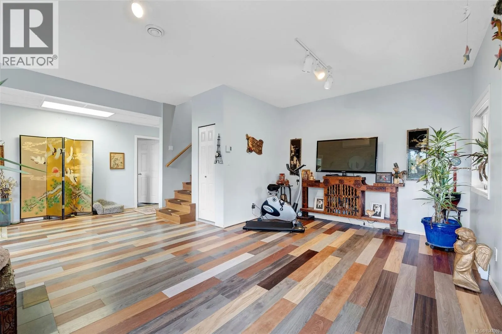 457 Thetis Dr