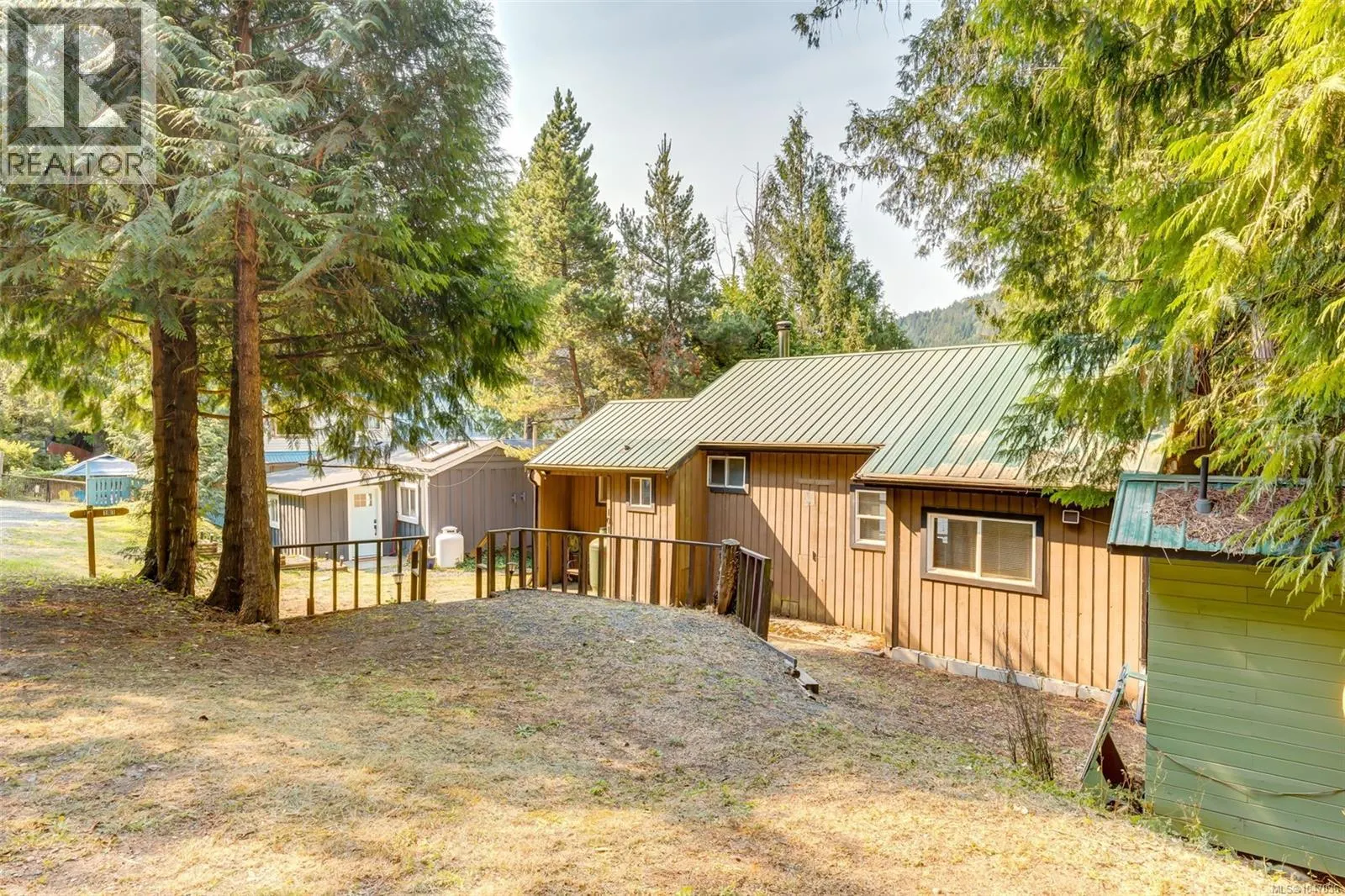 LT 101 3474 Horne Lake Caves Rd