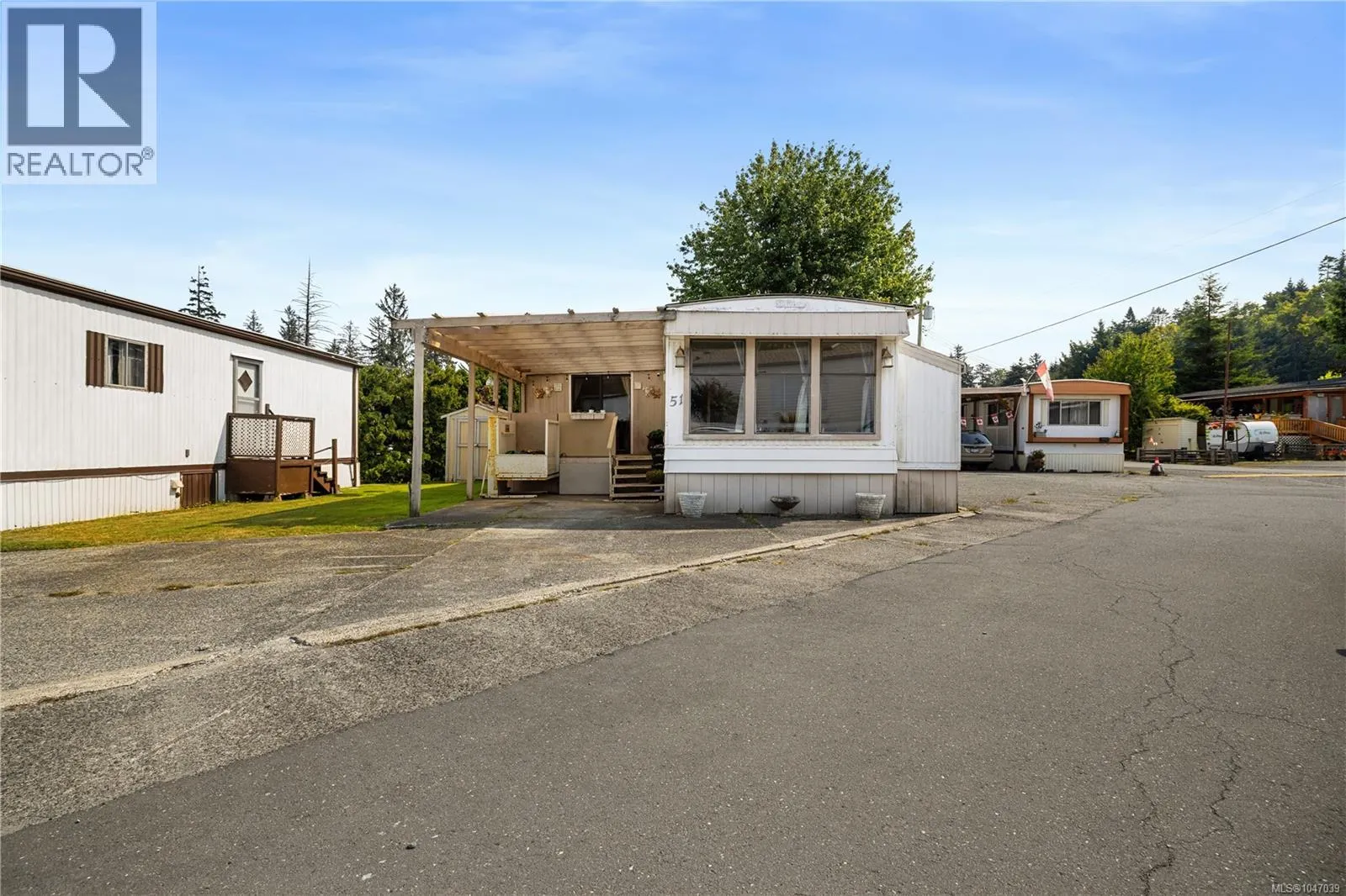 51 951 Homewood Rd