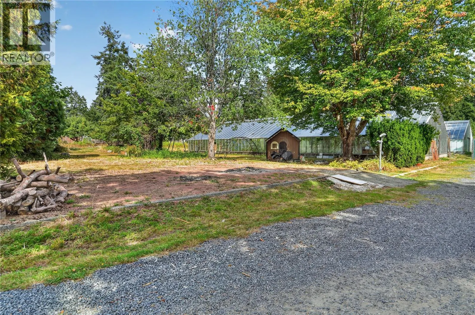 5633 STRICK Rd