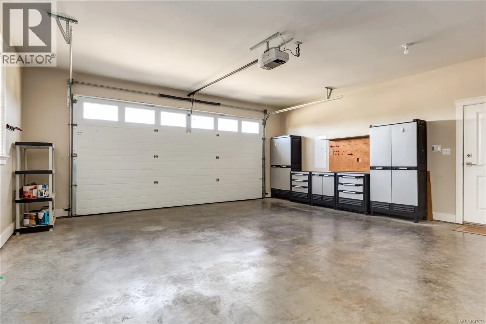 158 Skylark Ave