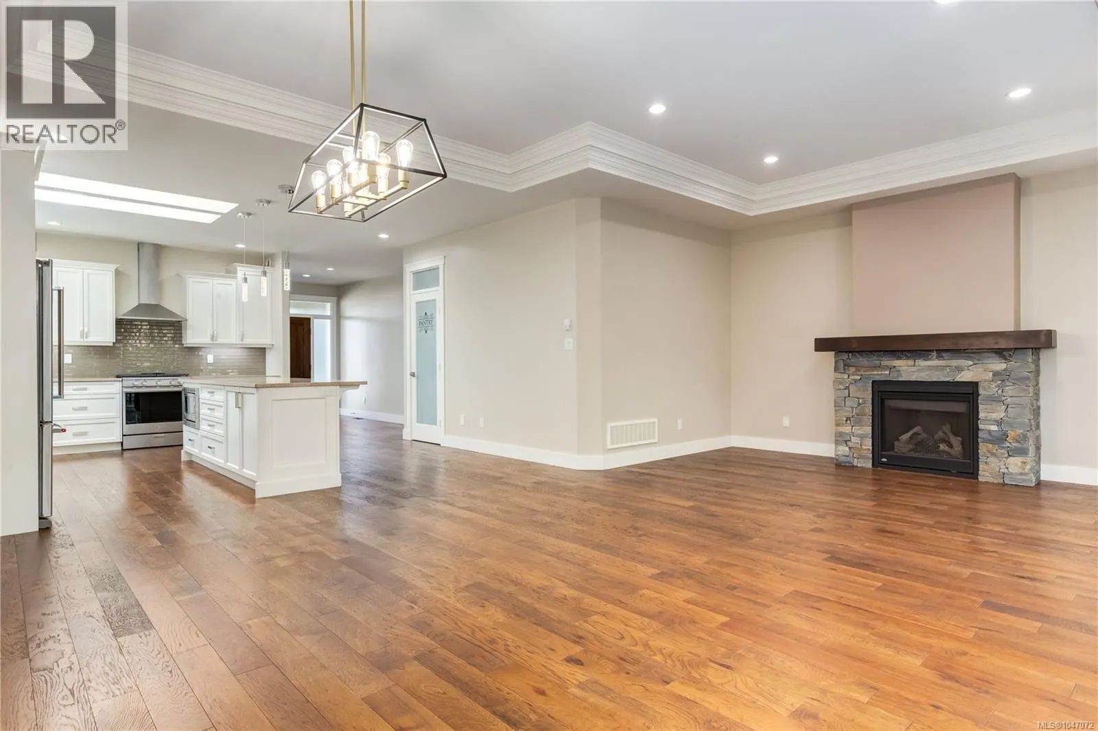 158 Skylark Ave