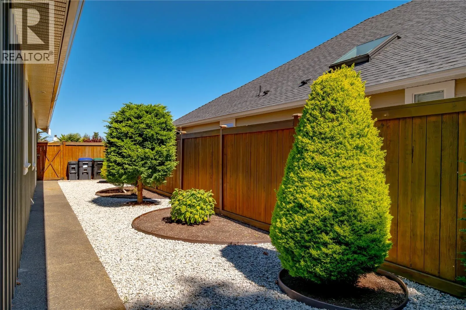158 Skylark Ave