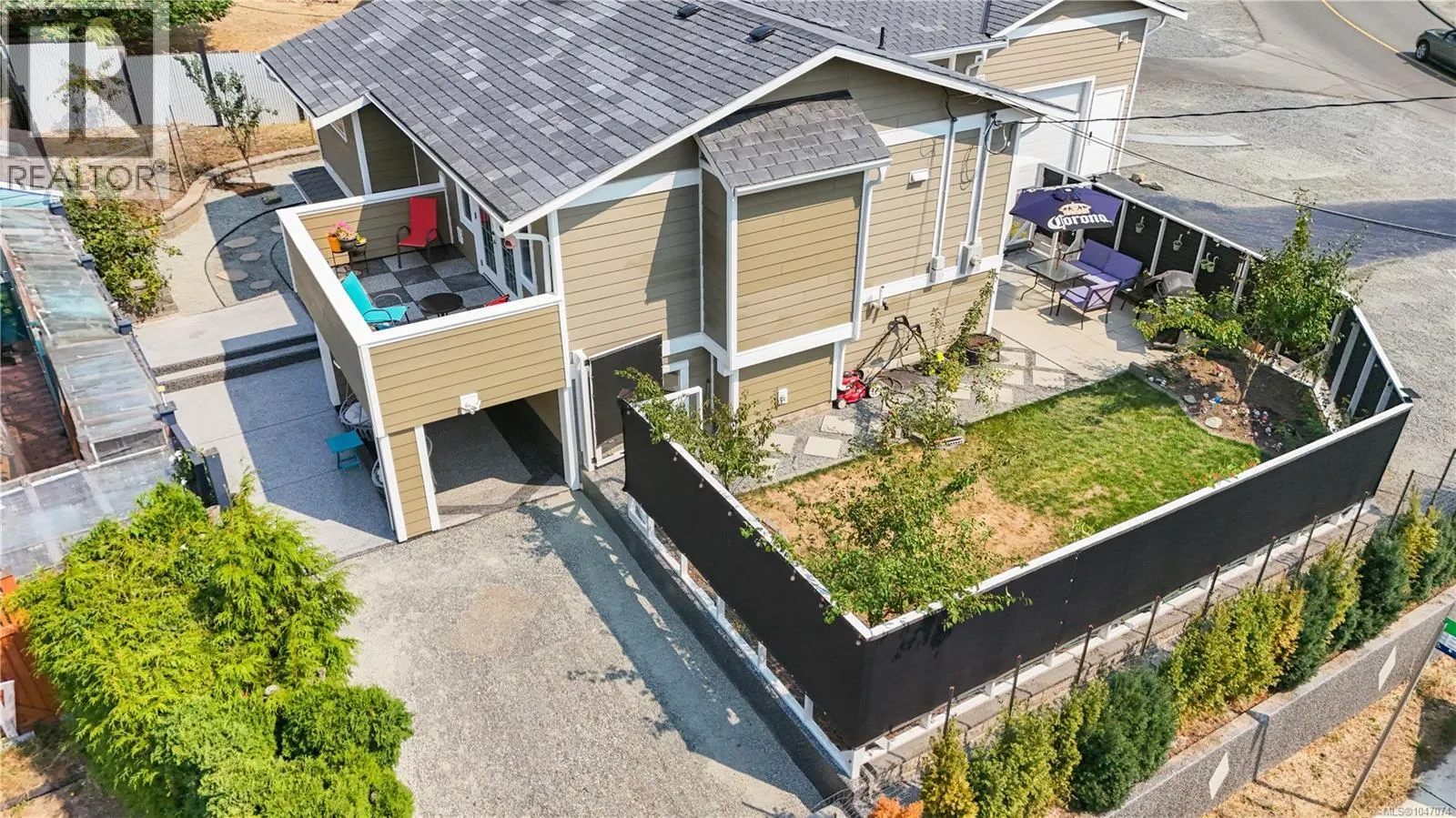3400 Departure Bay Rd
