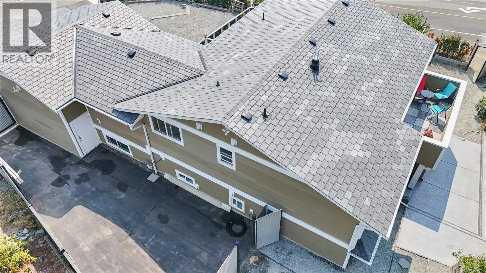 3400 Departure Bay Rd