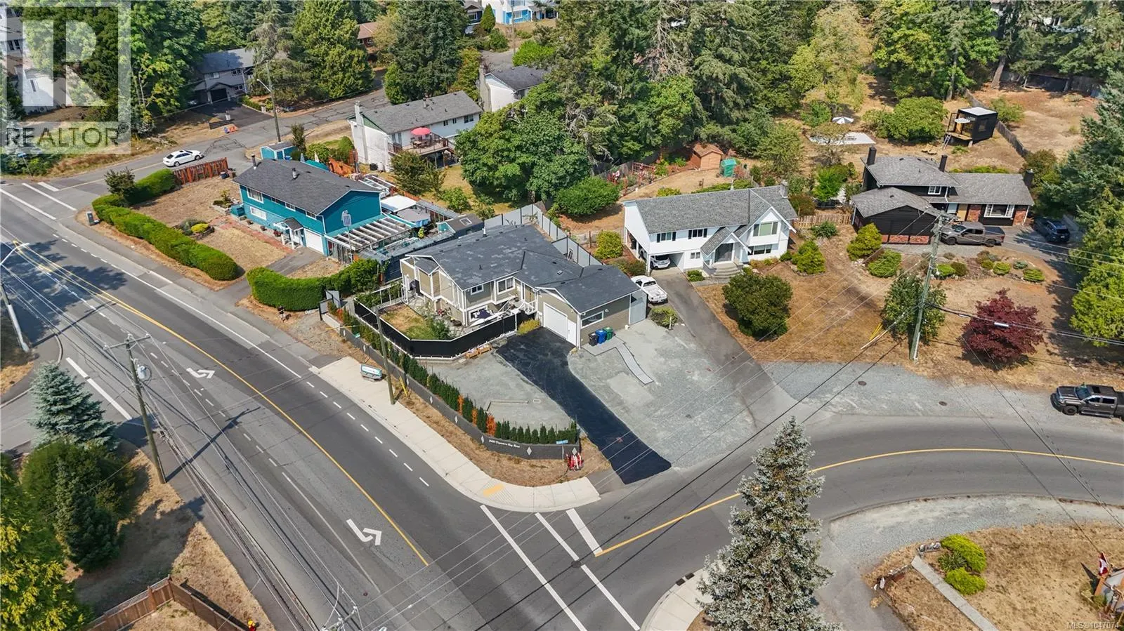 3400 Departure Bay Rd