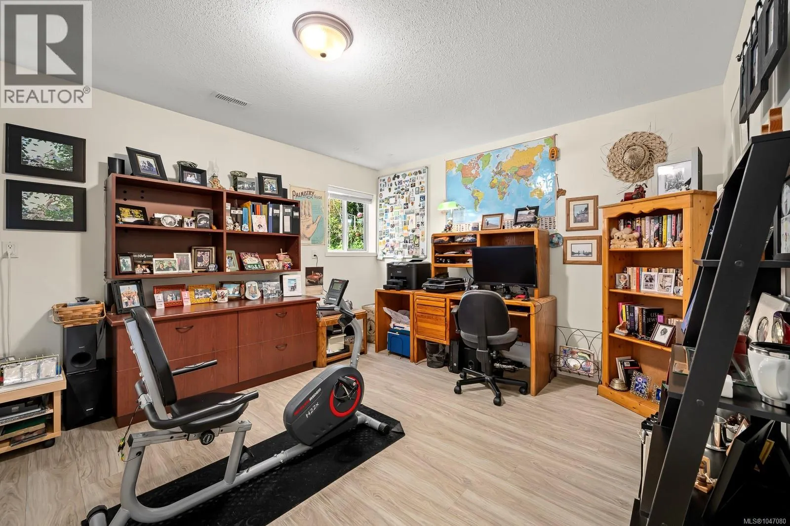 757 Bowen Dr