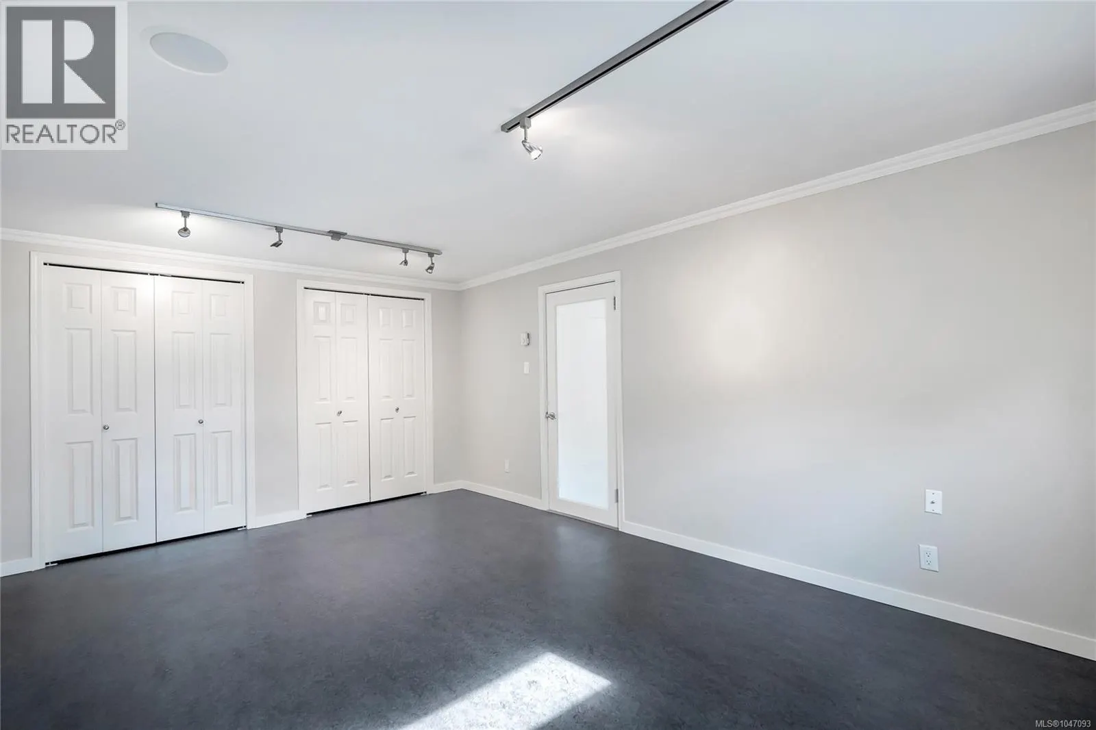 931 Lakeview Ave