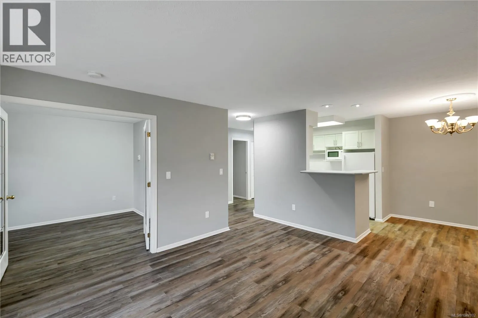 109 155 Erickson Rd