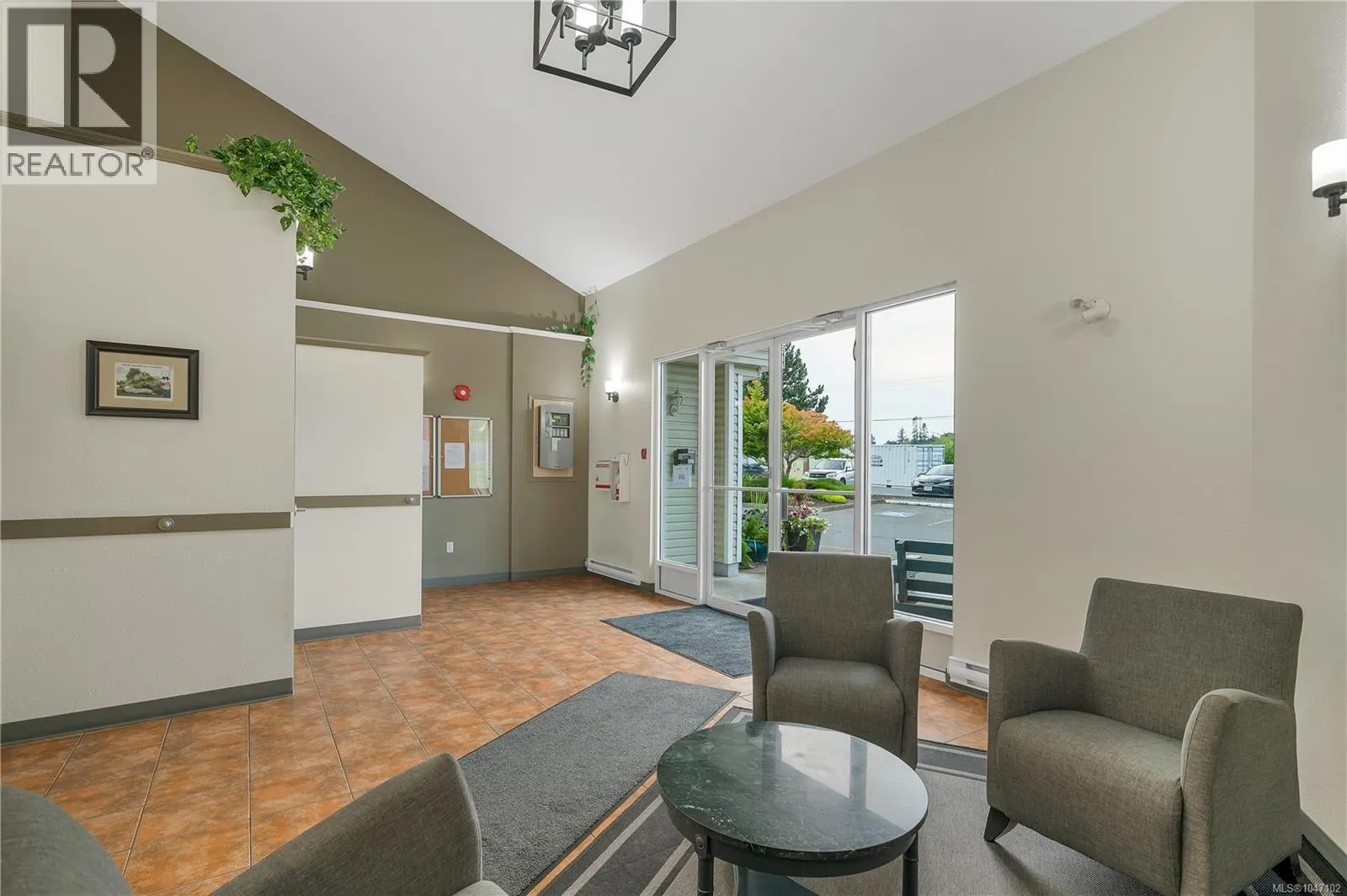 109 155 Erickson Rd