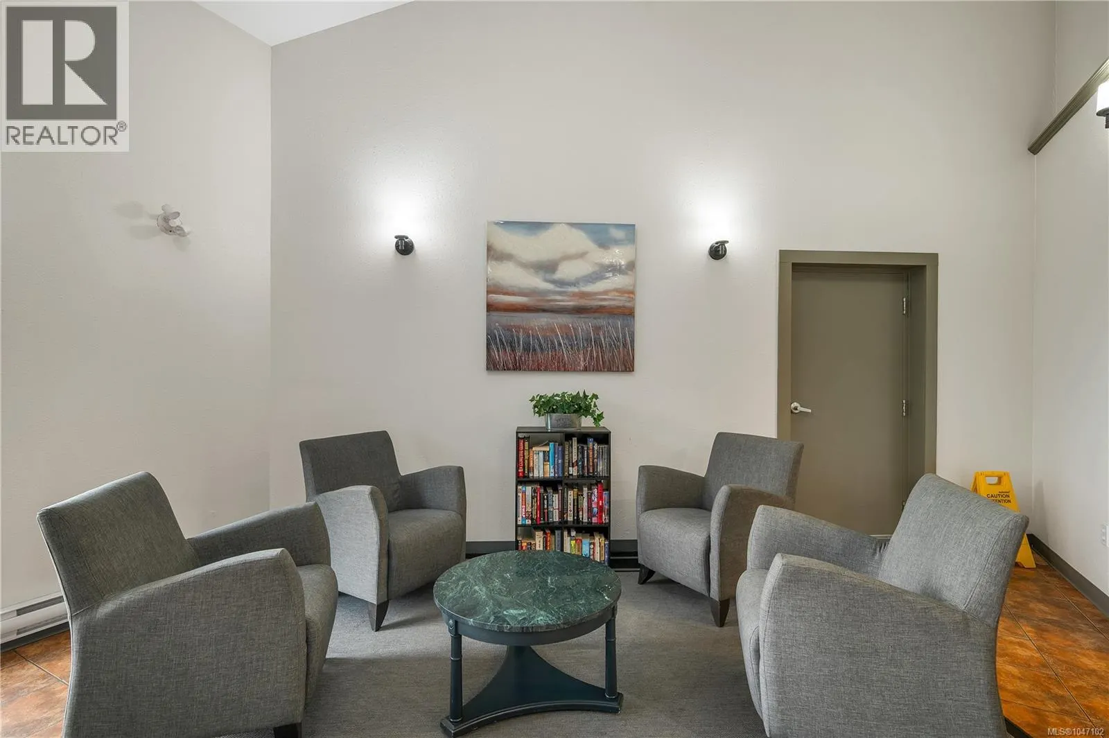 109 155 Erickson Rd