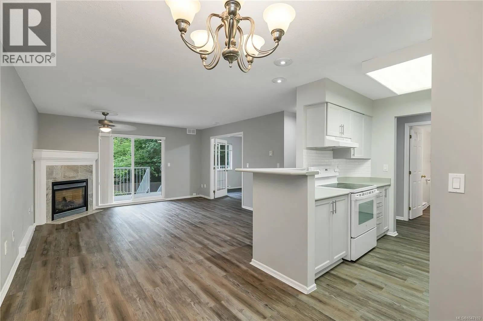 109 155 Erickson Rd