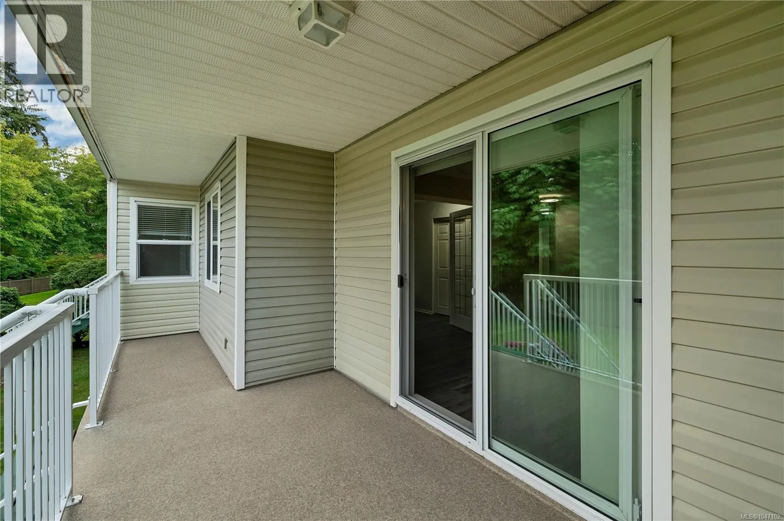 109 155 Erickson Rd