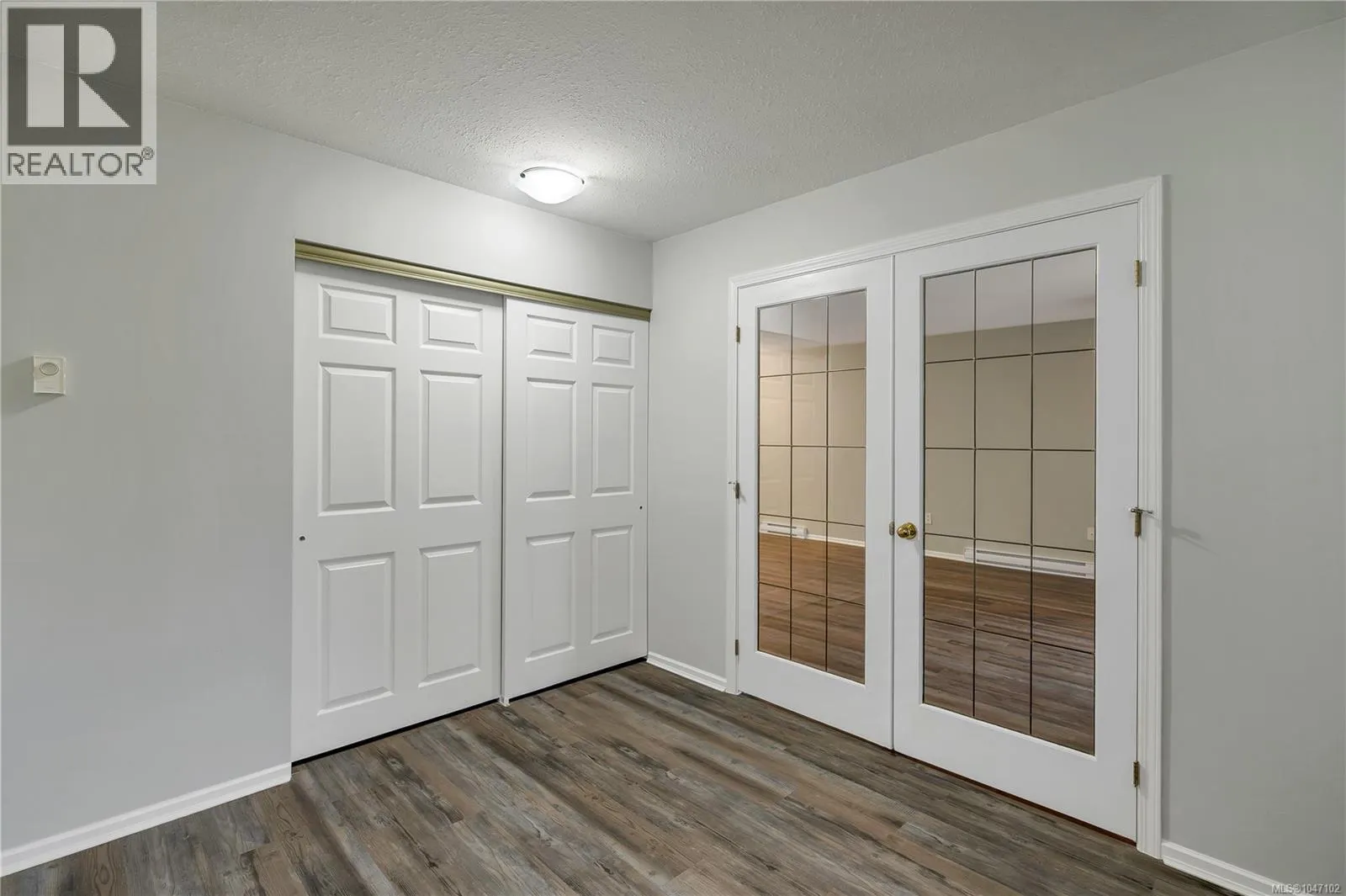 109 155 Erickson Rd