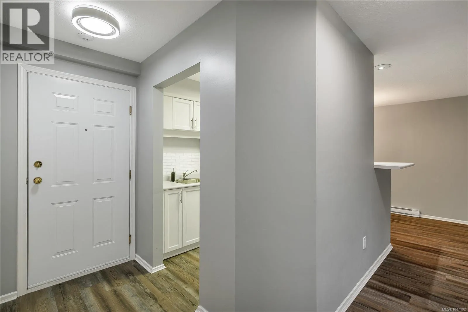 109 155 Erickson Rd