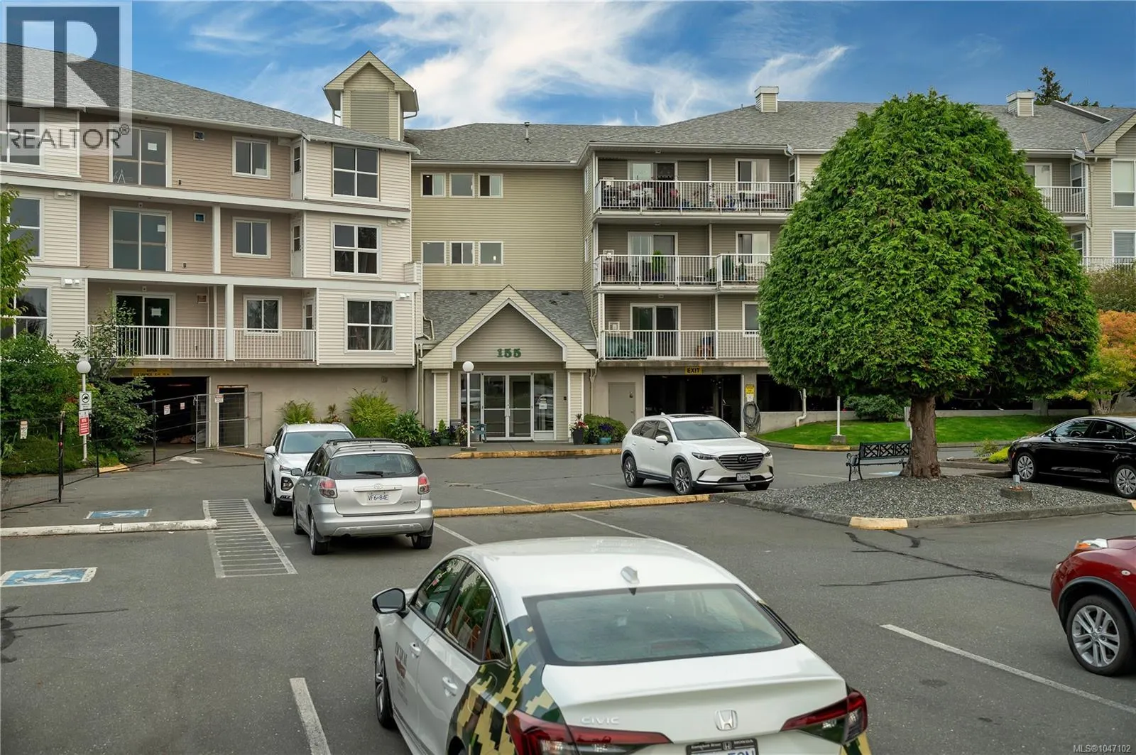 109 155 Erickson Rd