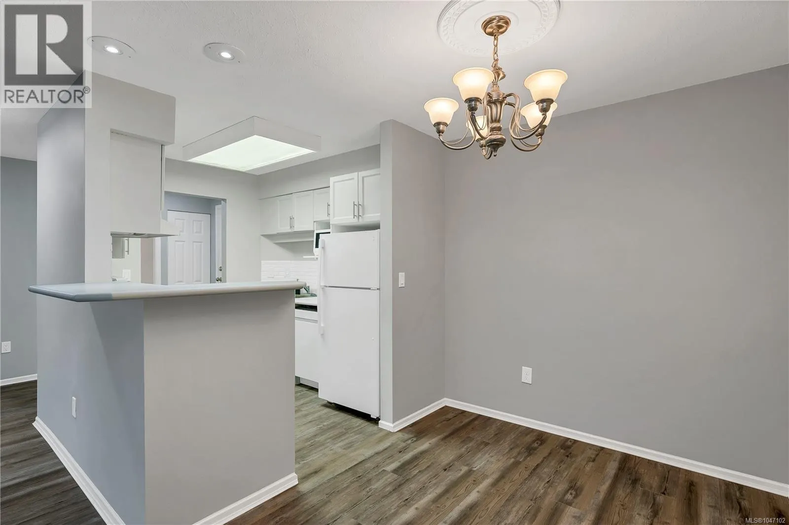 109 155 Erickson Rd