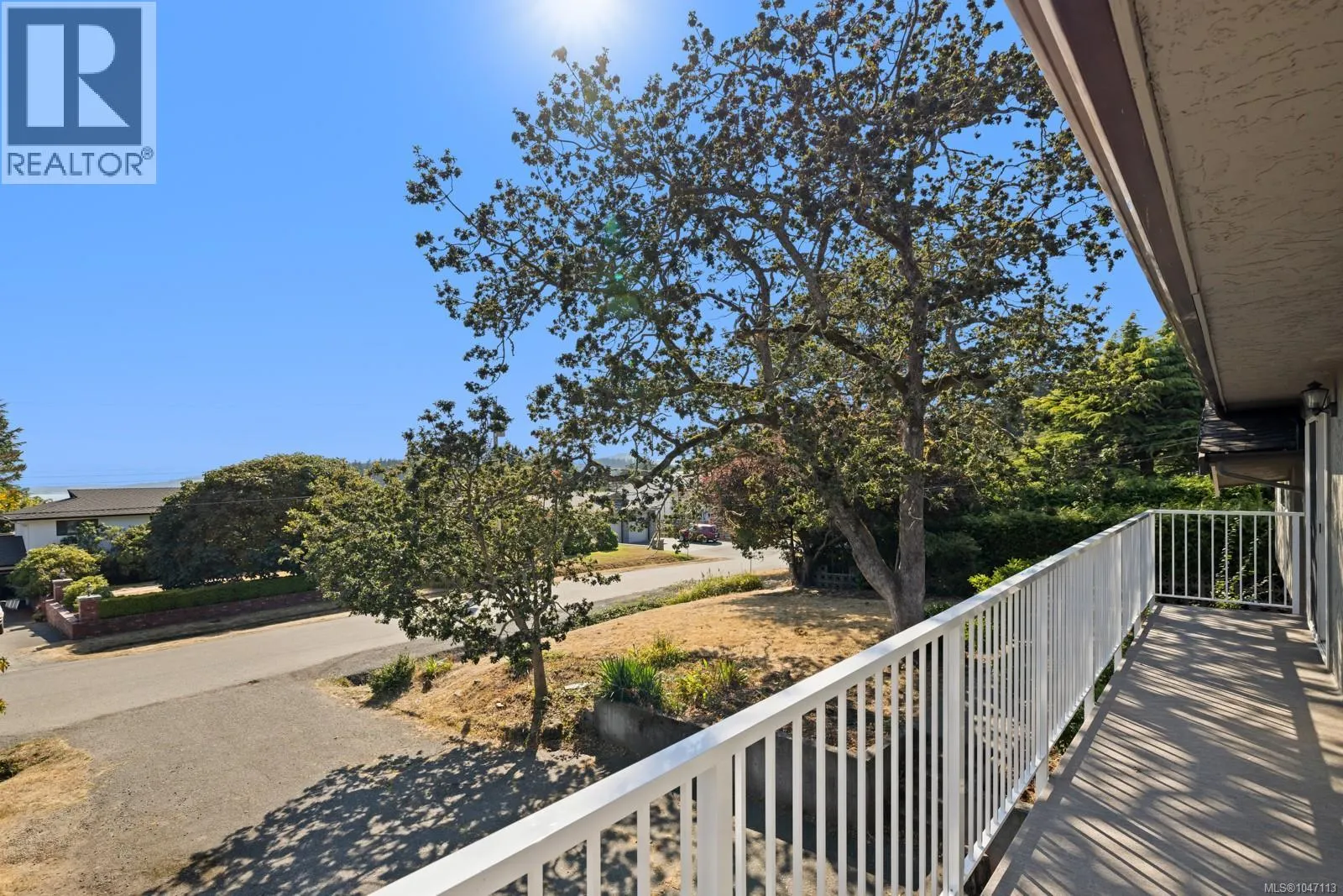3944 Circle Dr