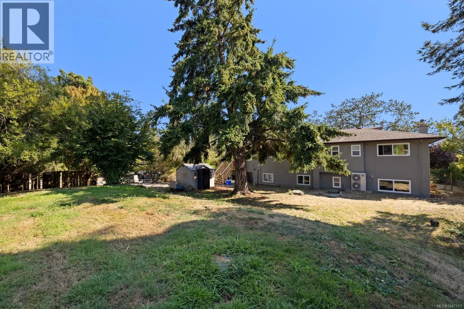 3944 Circle Dr