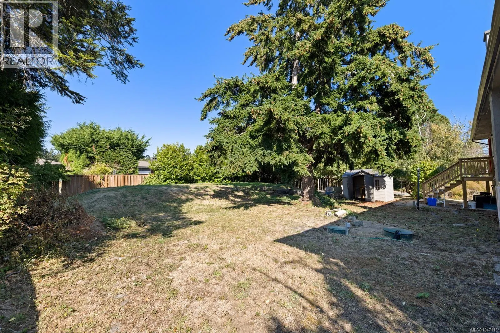 3944 Circle Dr