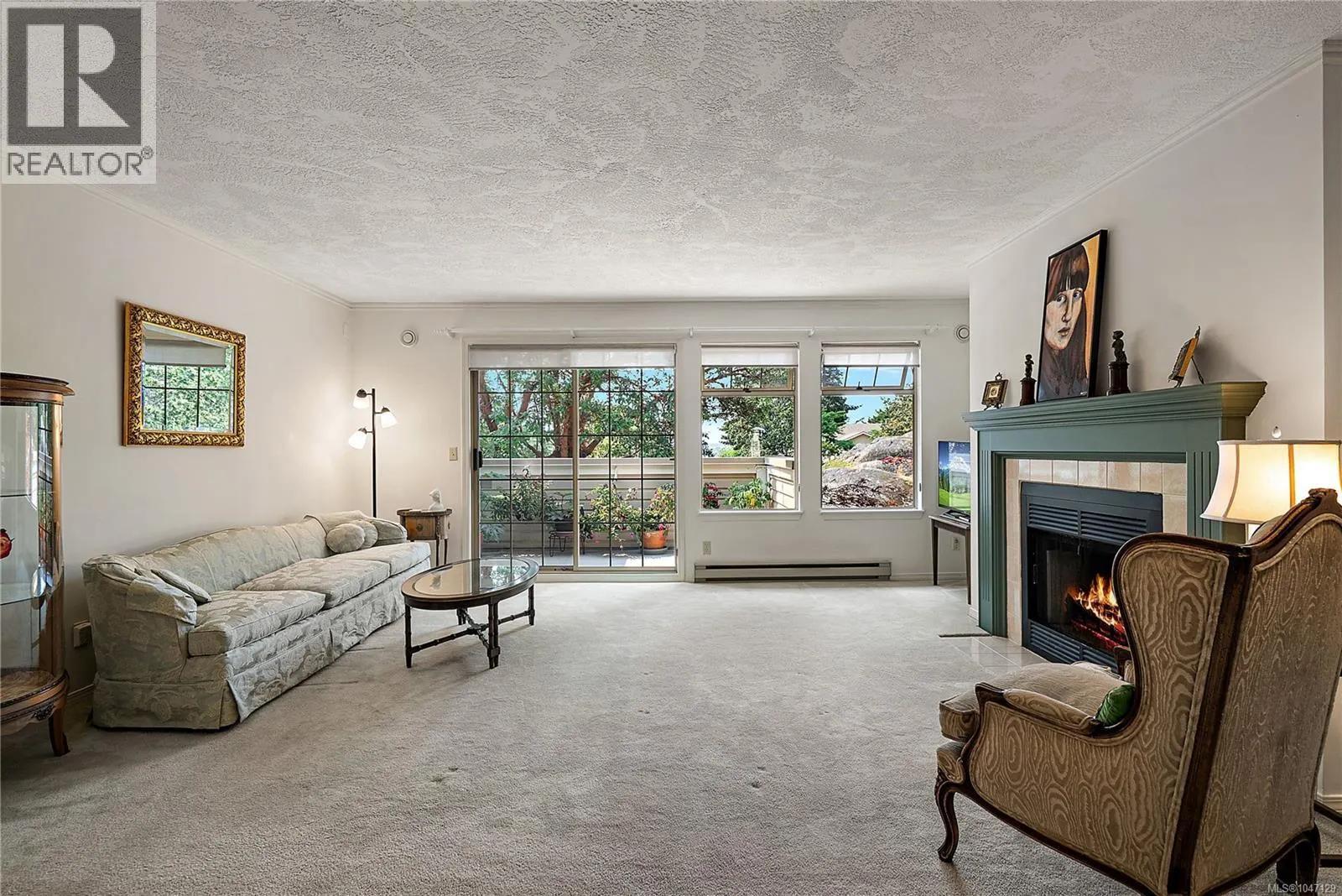 5 909 Admirals Rd