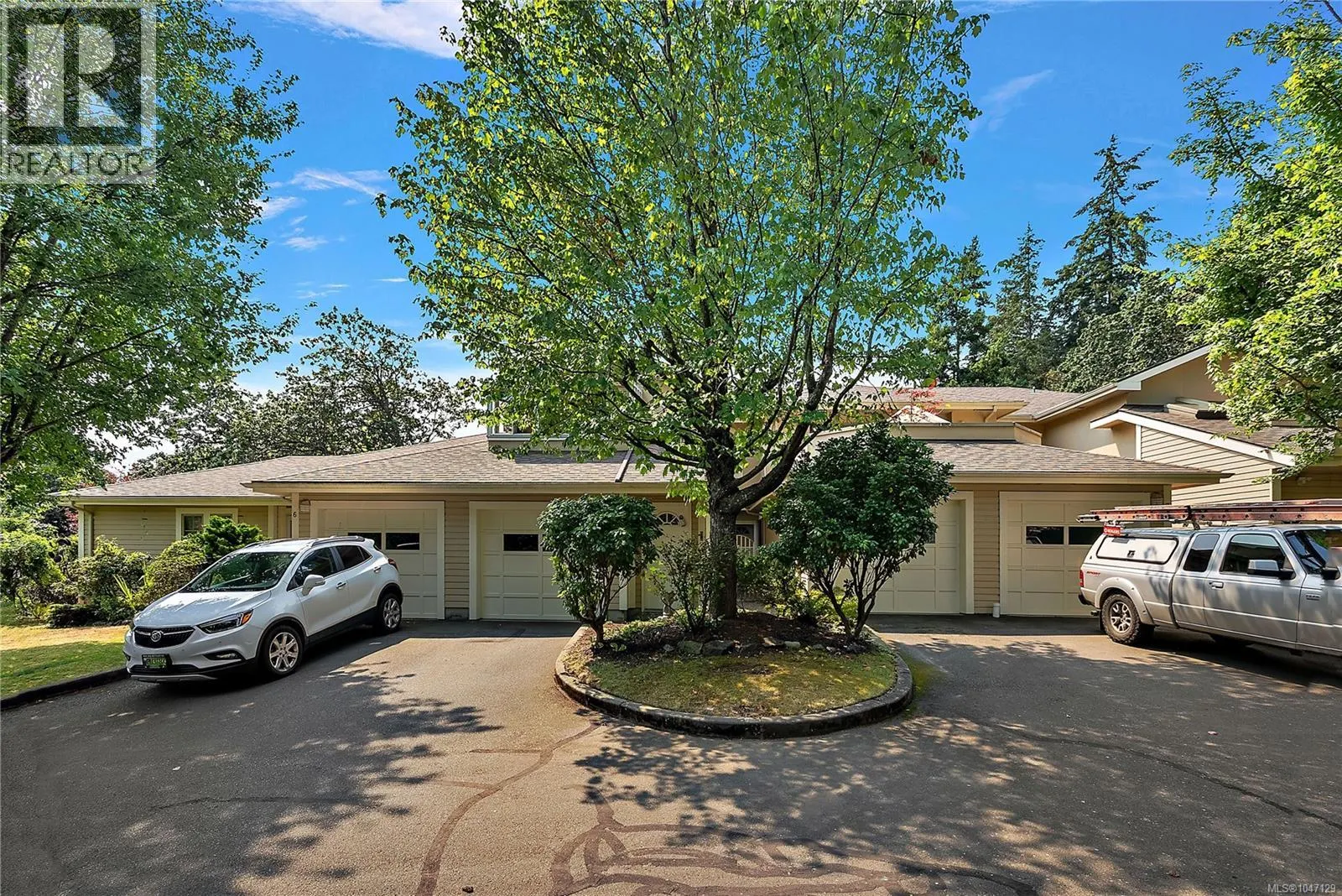 5 909 Admirals Rd