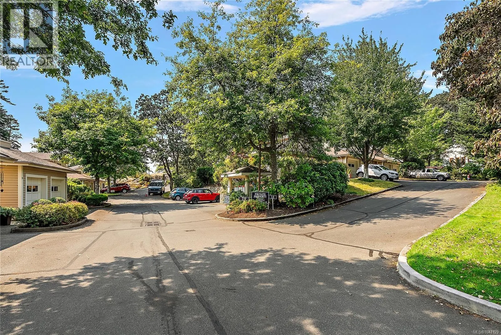 5 909 Admirals Rd