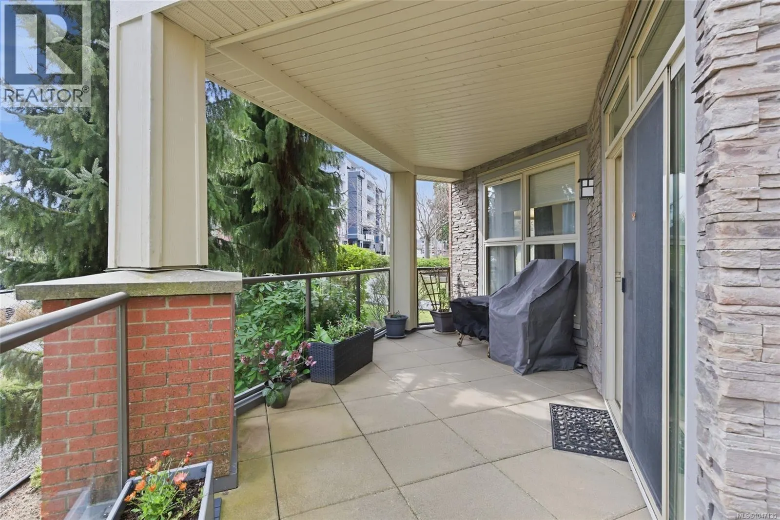 120 6310 McRobb Ave