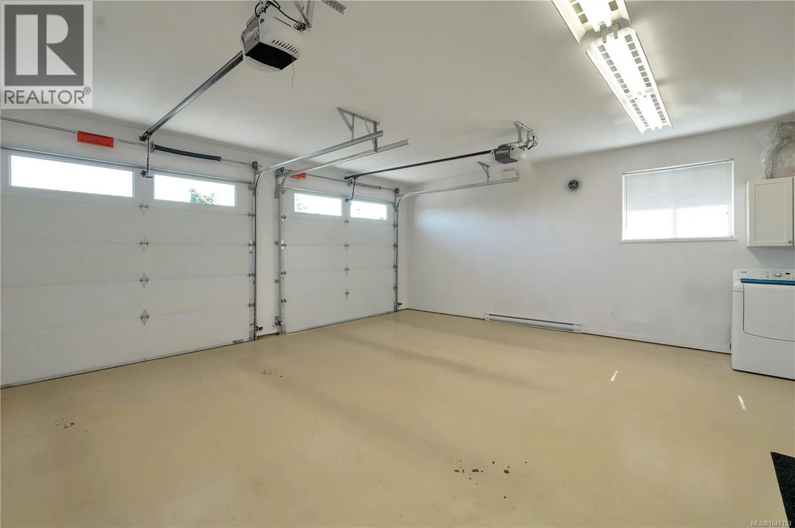 2962 Pacific View Terr