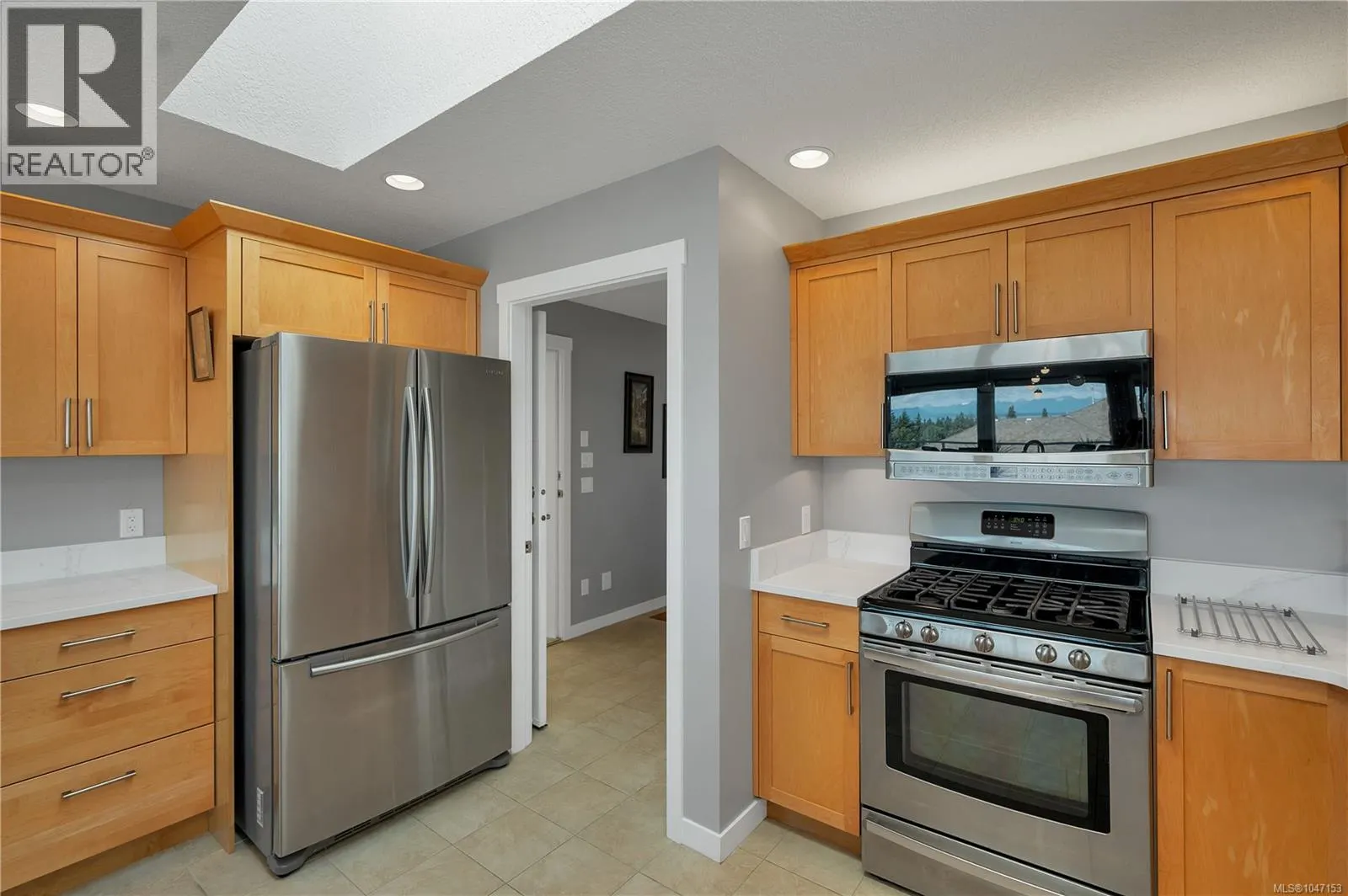 2962 Pacific View Terr