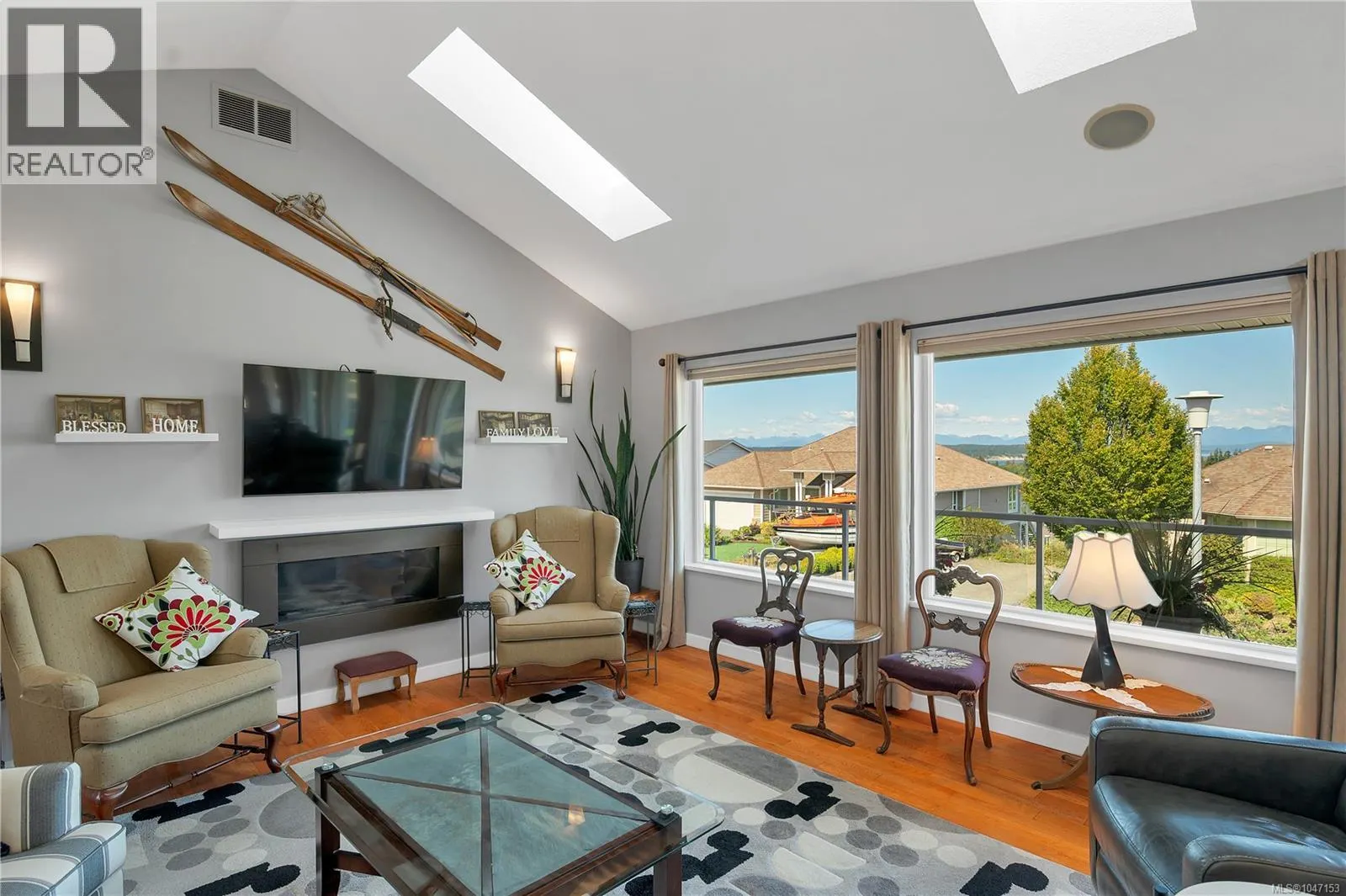 2962 Pacific View Terr